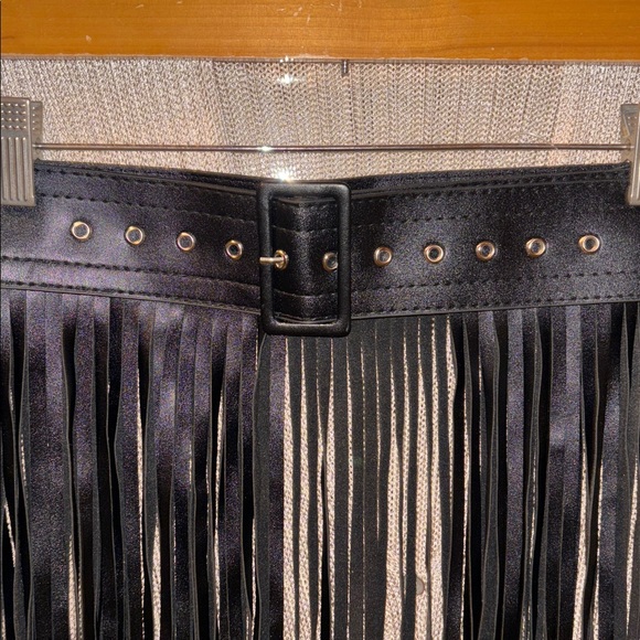 Black Fringe Belt Skirt - Picture 3 of 9